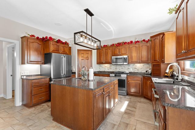 1653 Bear Meadow Lane SE, Rochester, MN 55904