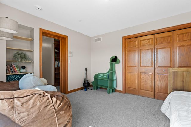 1653 Bear Meadow Lane SE, Rochester, MN 55904