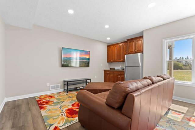 1653 Bear Meadow Lane SE, Rochester, MN 55904