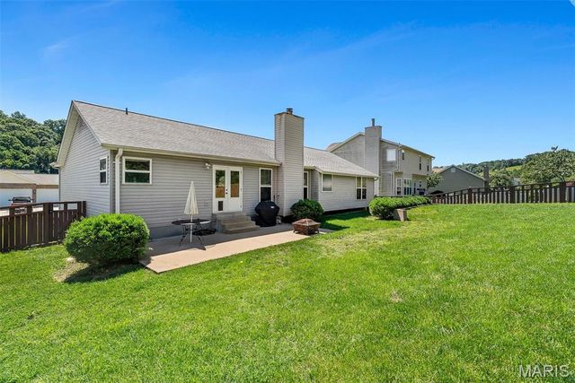 2253 Fairway, High Ridge, MO 63049