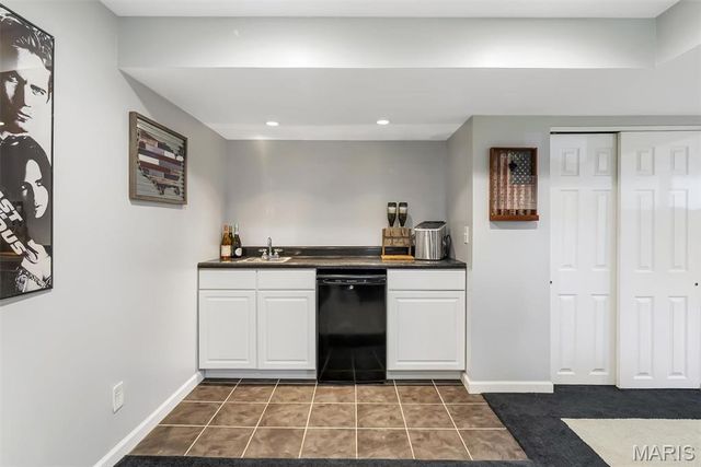 2253 Fairway, High Ridge, MO 63049