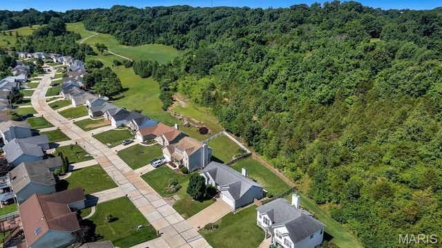 2253 Fairway, High Ridge, MO 63049