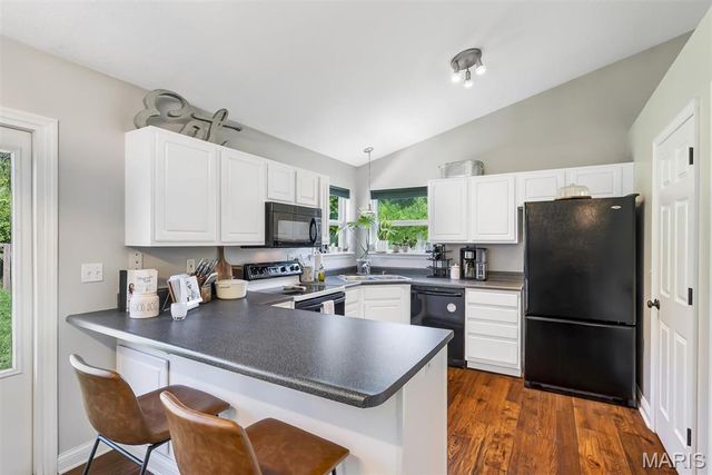 2253 Fairway, High Ridge, MO 63049