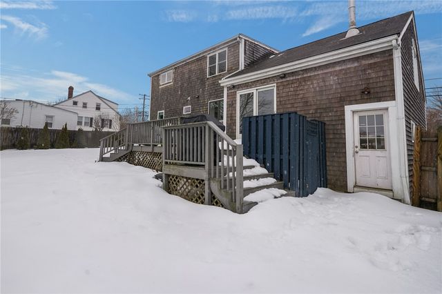 206 Reservoir Road, Middletown, RI 02842