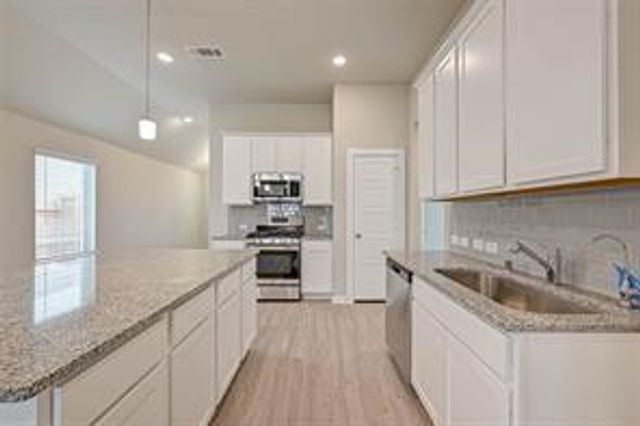 21630 Sandy Dune Drive, Cypress, TX 77433