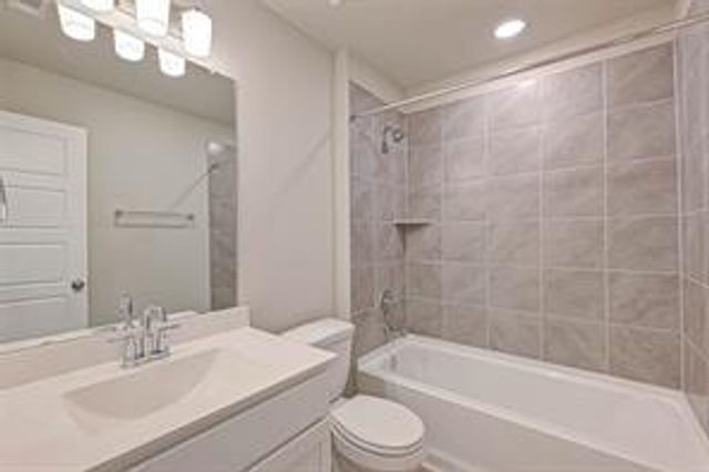 21630 Sandy Dune Drive, Cypress, TX 77433