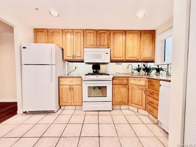 155 Golf Lane, Medford, NY 11763