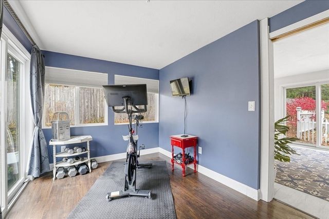 2 Clinton Ter, Kingston, MA 02364