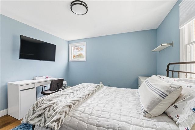 2 Clinton Ter, Kingston, MA 02364