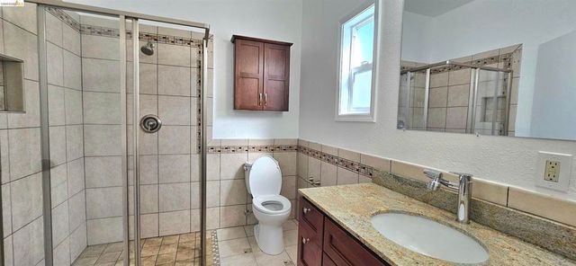 3137 Pleitner Ave, Oakland, CA 94602