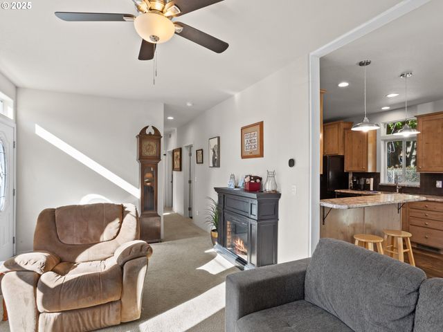 9700 Sw Tualatin Rd 12, Tualatin, OR 97062