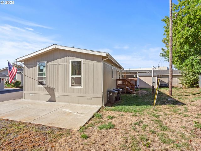 9700 Sw Tualatin Rd 12, Tualatin, OR 97062