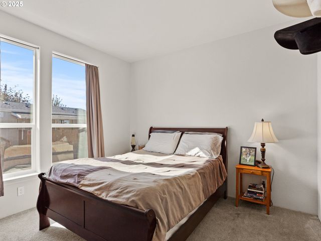 9700 Sw Tualatin Rd 12, Tualatin, OR 97062