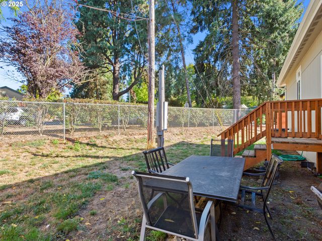 9700 Sw Tualatin Rd 12, Tualatin, OR 97062