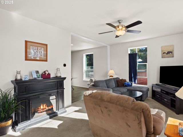 9700 Sw Tualatin Rd 12, Tualatin, OR 97062