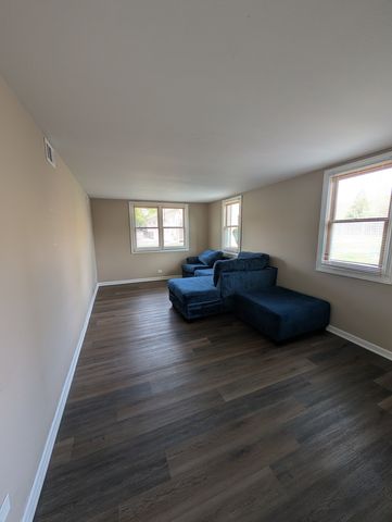 1756 Fayette C, Hoffman Estates, IL 60169