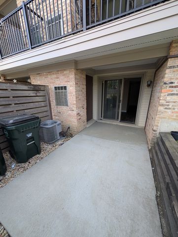 1756 Fayette C, Hoffman Estates, IL 60169