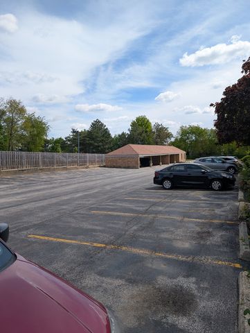 1756 Fayette C, Hoffman Estates, IL 60169