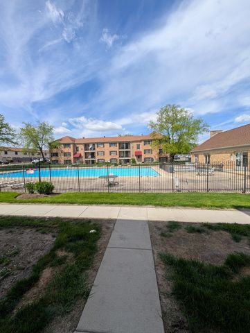 1756 Fayette C, Hoffman Estates, IL 60169