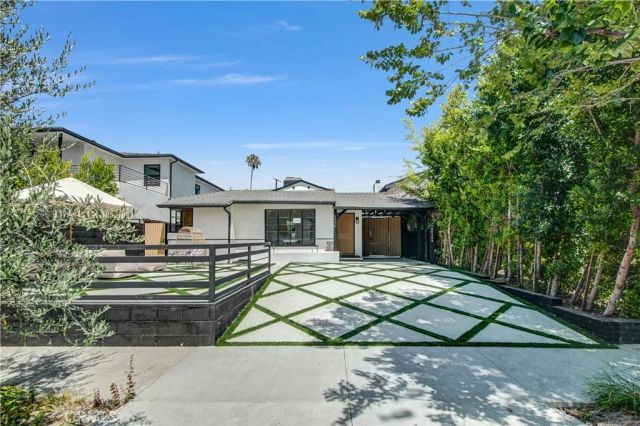4038 Denny, Studio City, CA 91604