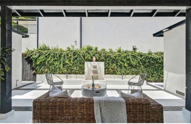 4038 Denny, Studio City, CA 91604