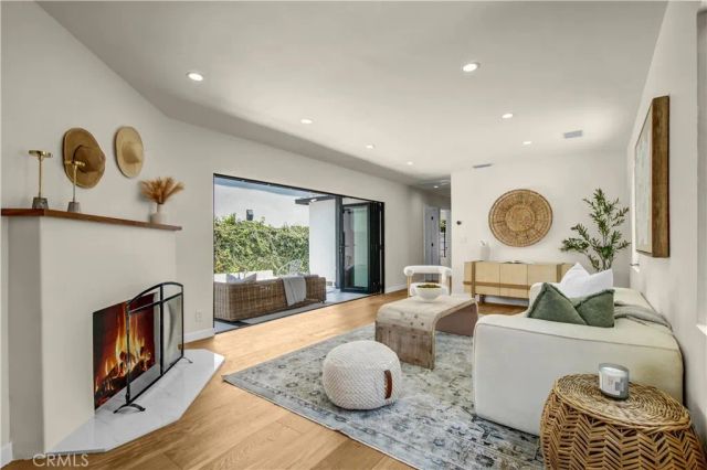 4038 Denny, Studio City, CA 91604