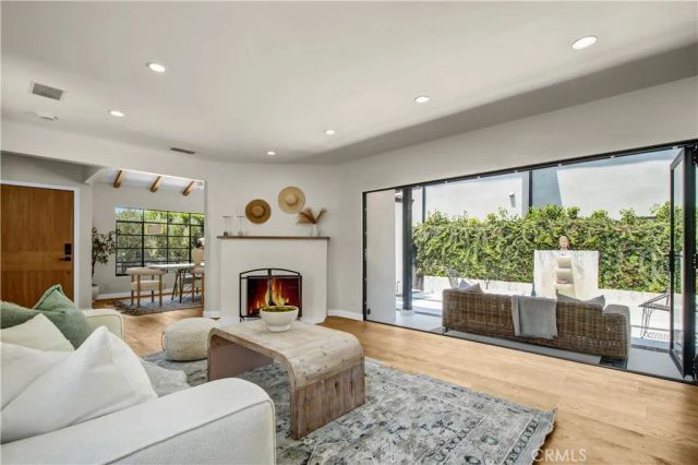 4038 Denny, Studio City, CA 91604