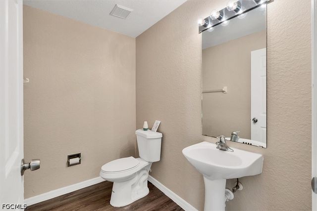 5257 Leeds RD, Fort Myers, FL 33907