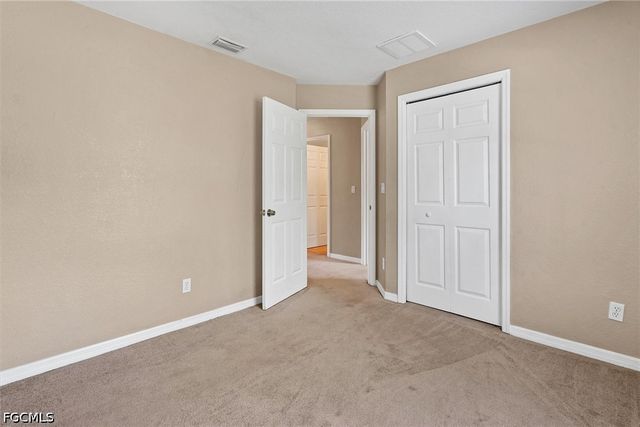 5257 Leeds RD, Fort Myers, FL 33907