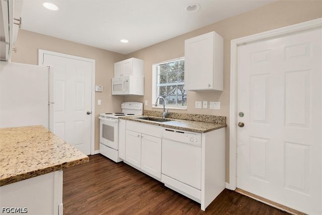 5257 Leeds RD, Fort Myers, FL 33907
