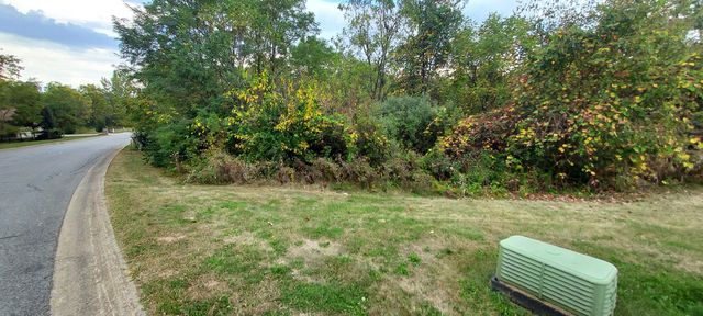51 Levanno Drive, Crown Point, IN 46307