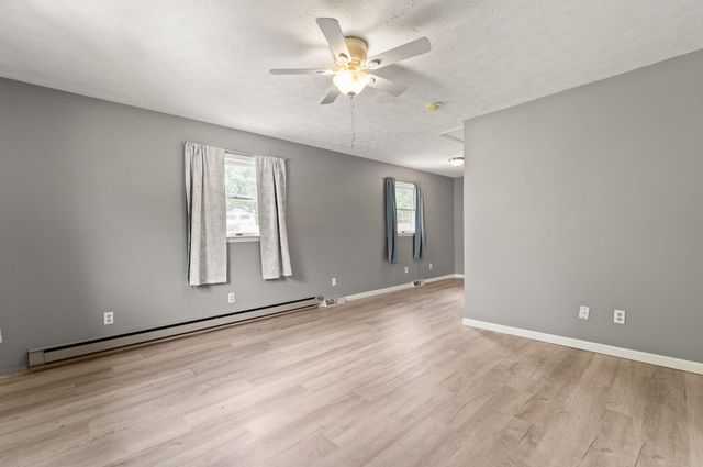 697 Oaklawn Circle, Corbin, KY 40701
