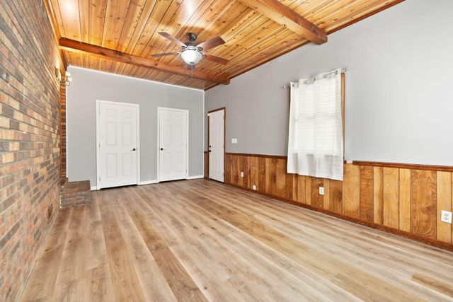 697 Oaklawn Circle, Corbin, KY 40701