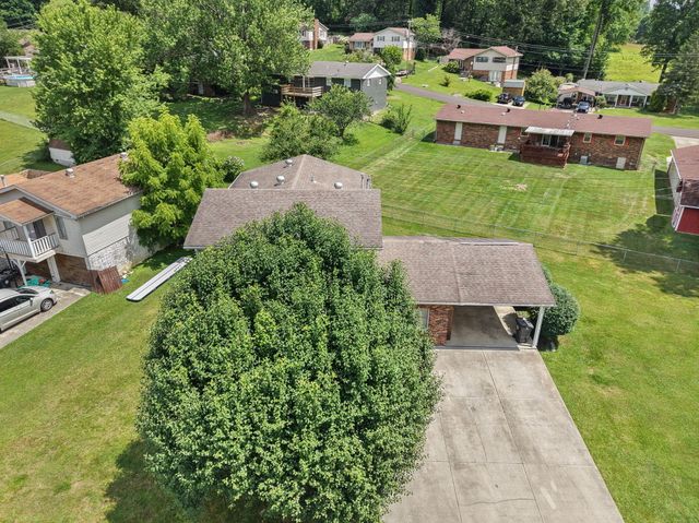 697 Oaklawn Circle, Corbin, KY 40701