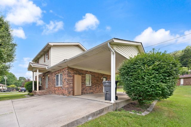 697 Oaklawn Circle, Corbin, KY 40701