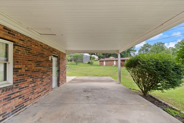 697 Oaklawn Circle, Corbin, KY 40701