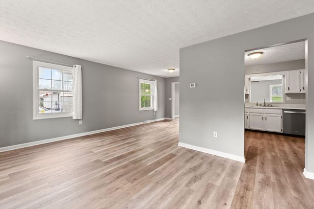 697 Oaklawn Circle, Corbin, KY 40701