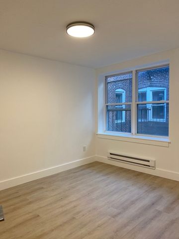 168 Cottage St 301, Boston, MA 02128