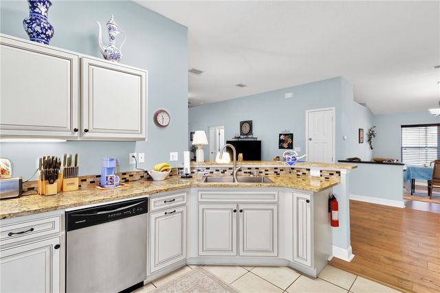 402 Toledo Street, Sebastian, FL 32958