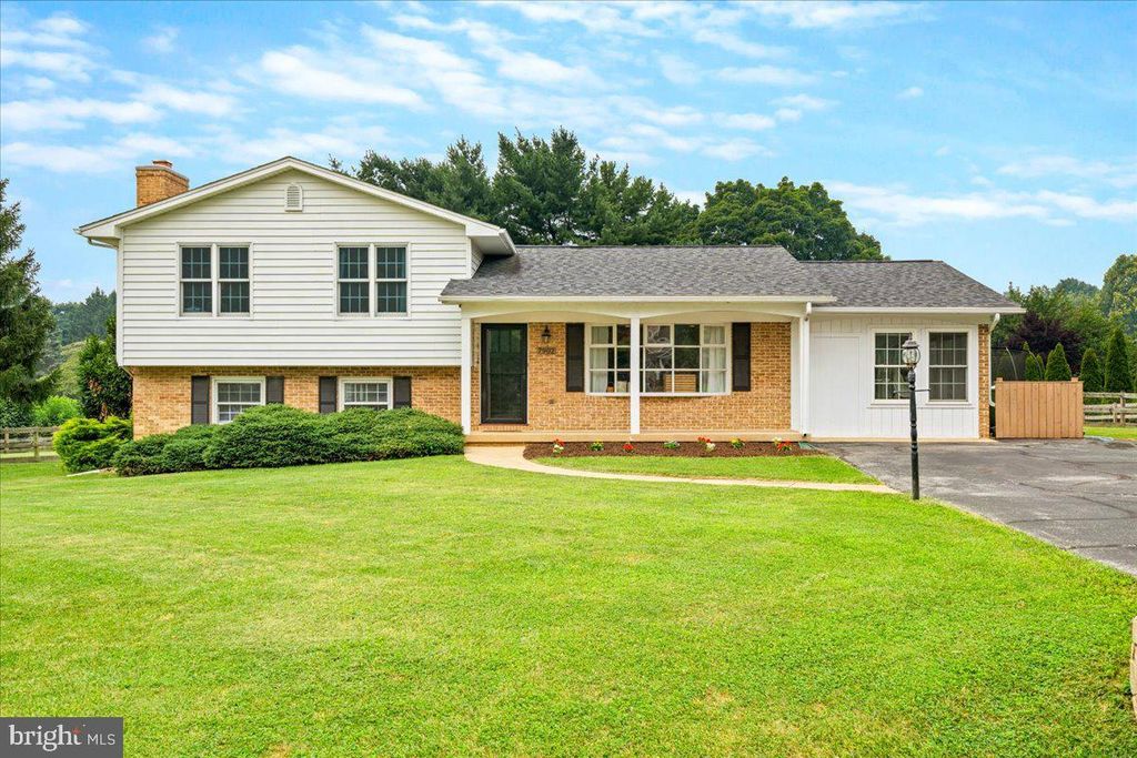 7902 JUNIPER DR, Frederick, MD 21702