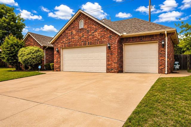16300 W Petaluma Place, Edmond, OK 73013