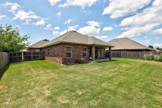 16300 W Petaluma Place, Edmond, OK 73013
