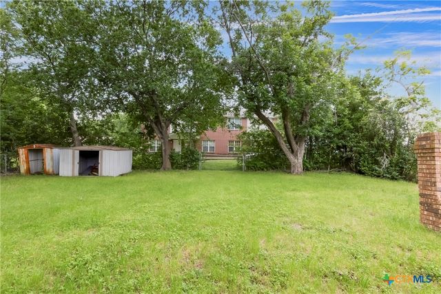 104 E Reagan Avenue, Copperas Cove, TX 76522