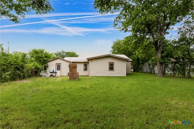 104 E Reagan Avenue, Copperas Cove, TX 76522