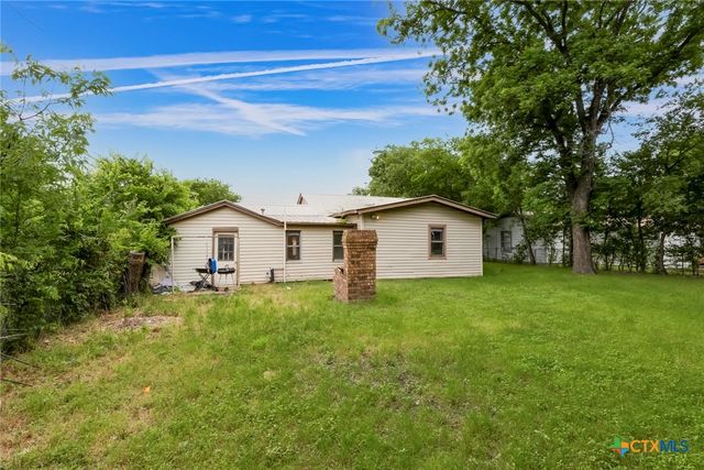 104 E Reagan Avenue, Copperas Cove, TX 76522