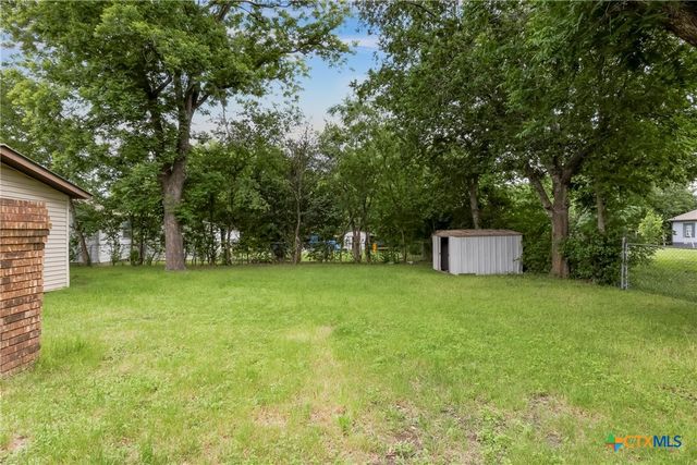 104 E Reagan Avenue, Copperas Cove, TX 76522
