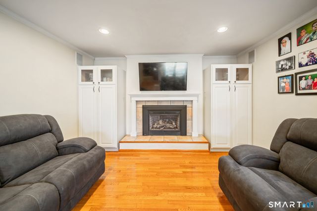 121 Bridgeview Place, Stratford, CT 06614