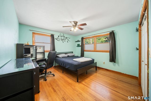121 Bridgeview Place, Stratford, CT 06614