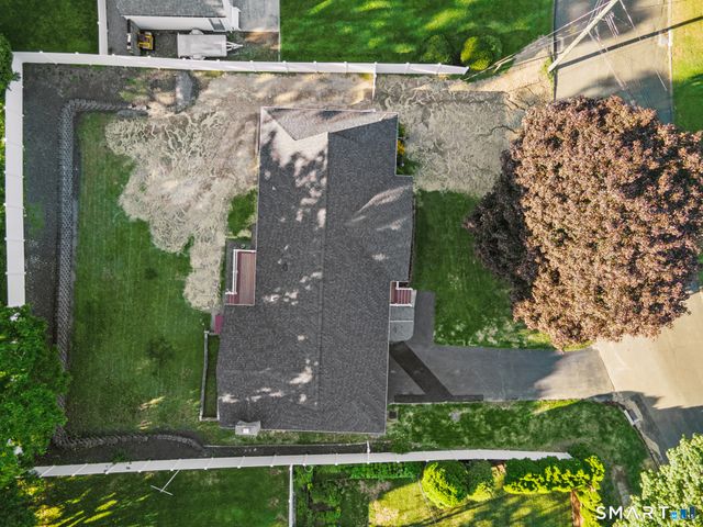 121 Bridgeview Place, Stratford, CT 06614