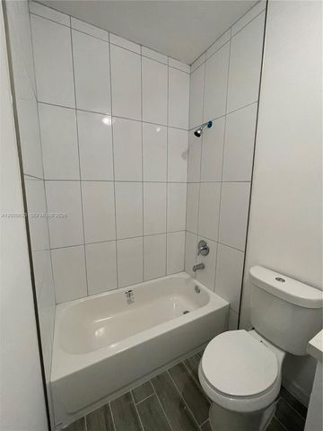 920 NW 81st St, Miami, FL 33150